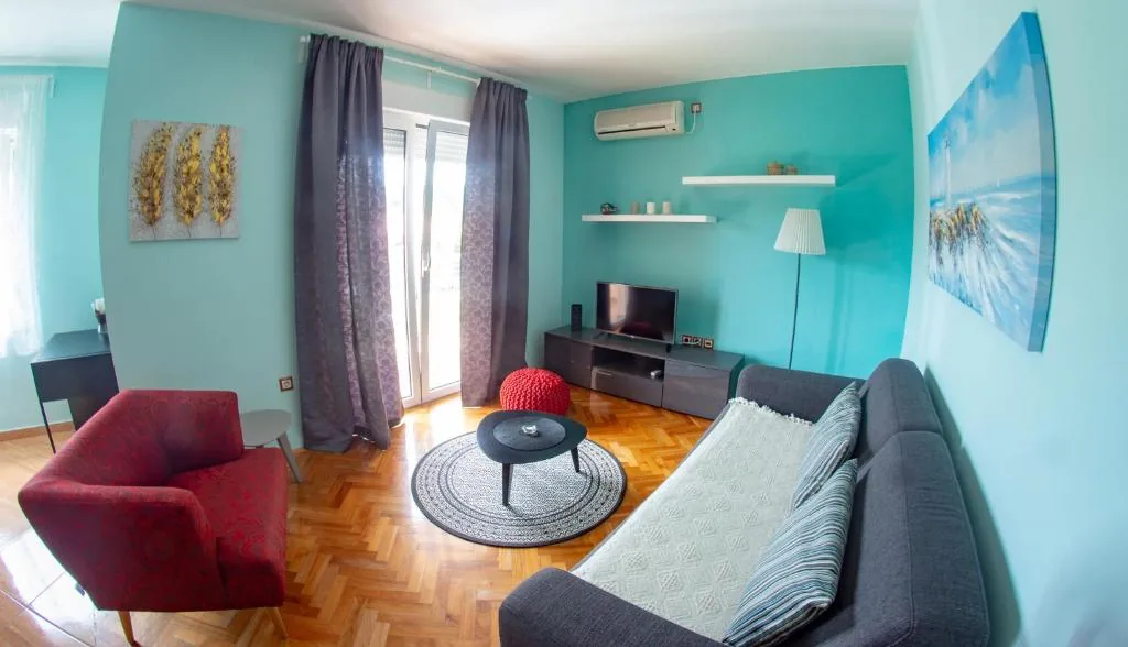Apartment 4, photo 4